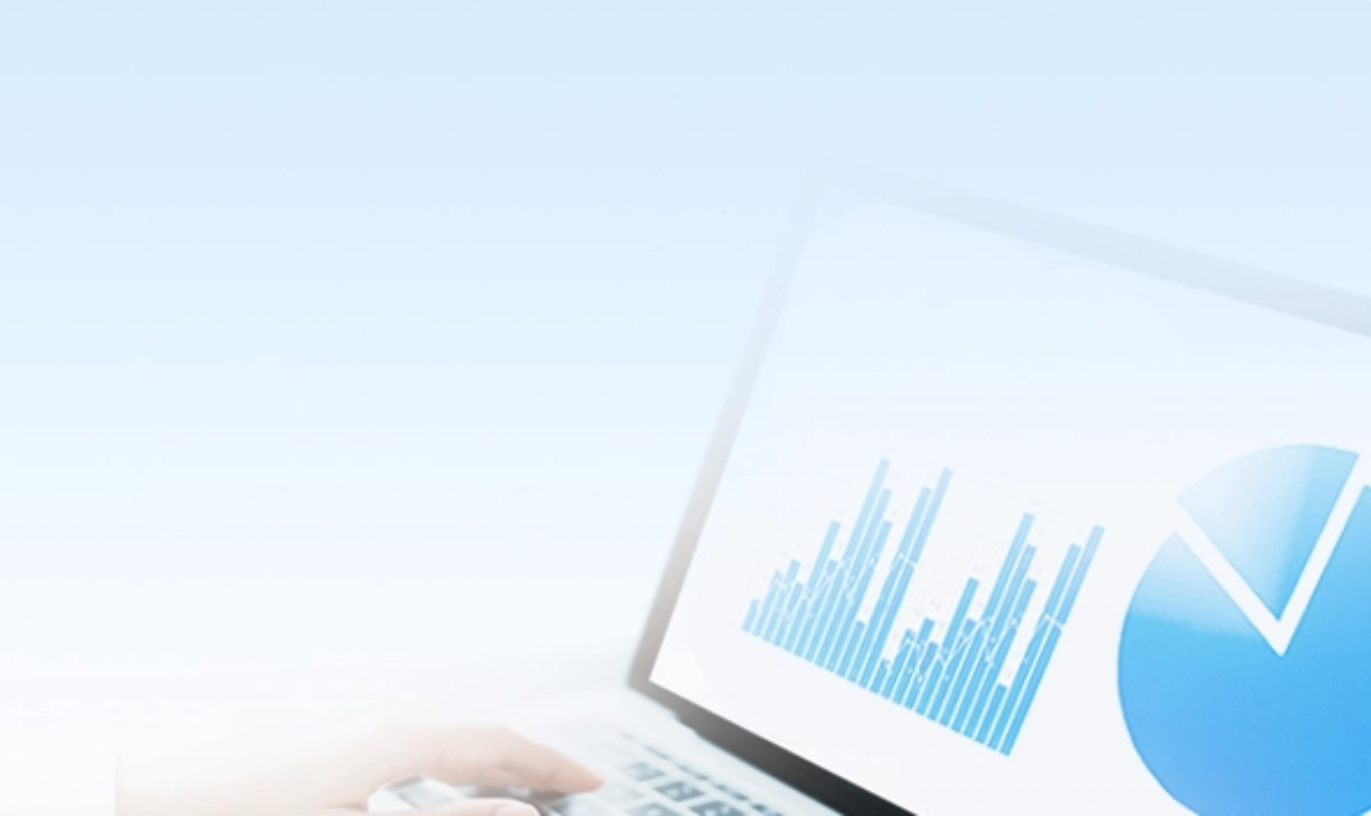 理性选型，数据驱动：2025年四大CRM系统综合竞争力分析 